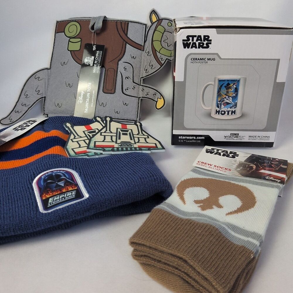 Lot Of 5 Star Wars Novelty Items Hoth Mug Tauntaun Fold Tote Beanie Rebel Socks